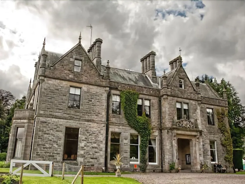 Craigsanquhar House - Image 1