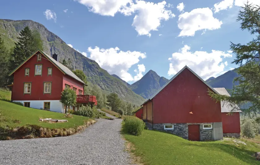 Stunning Home in Folkestad With 4 Bedrooms - Image 1