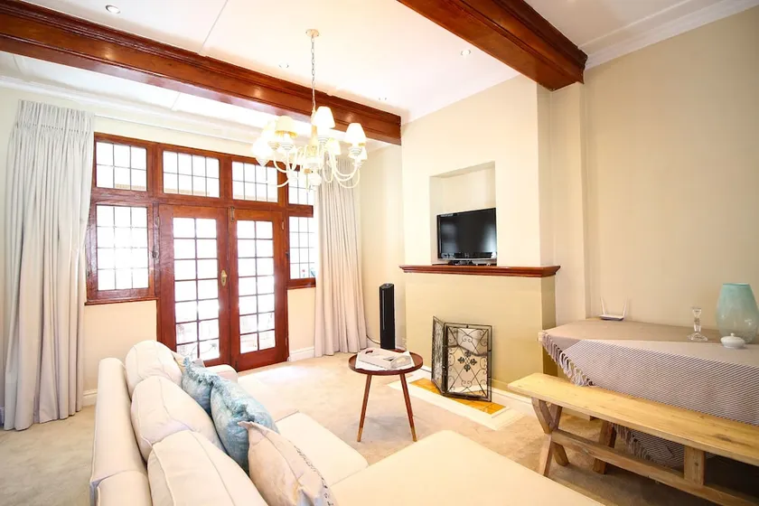 St Claire Court 19 - Image 1