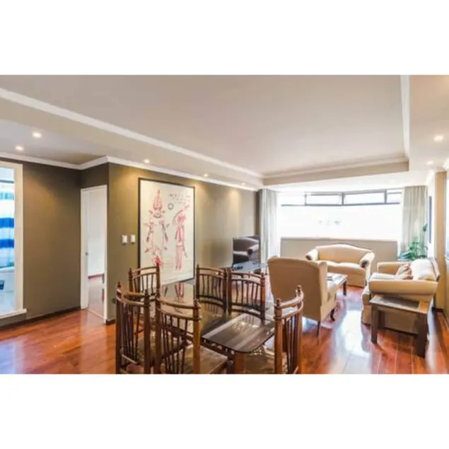 Alluring 2 Bedroom Apartment Zona 14 - Image 1