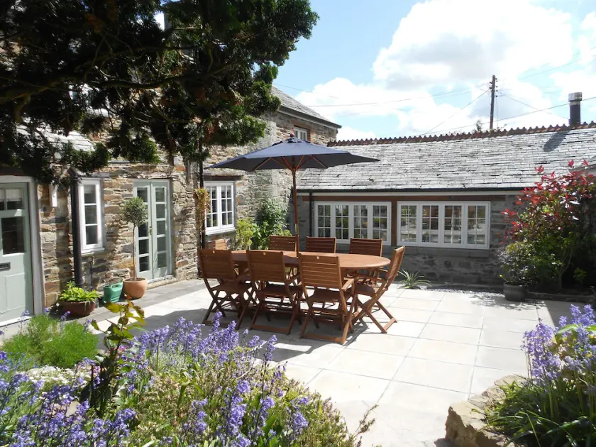 Hill View B&B - Image 1