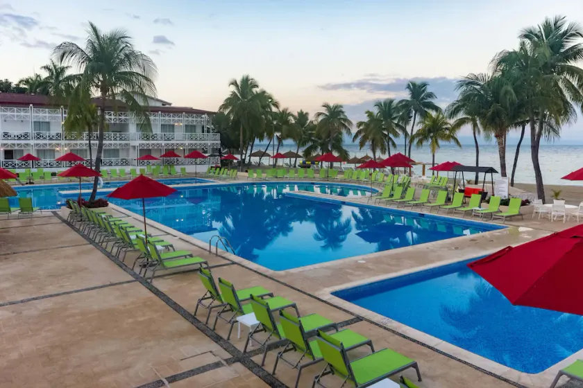 Royal Decameron Índigo Beach - Image 1