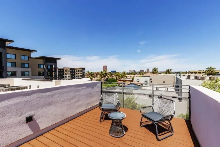 City Luxury Oasis! 3 Level Condo With 360 Roof! - Image 1