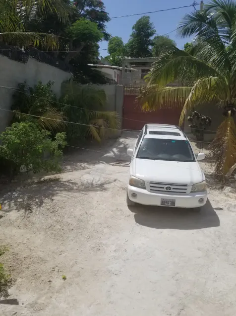 Vince's house - Image 1