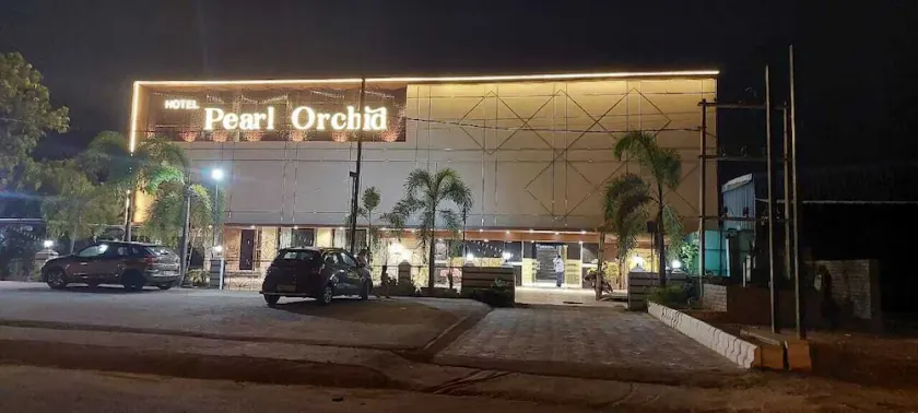 Hotel Pramod - Image 1