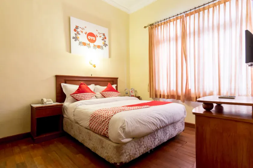 OYO 1030 Hotel Bumi Asih - Image 1