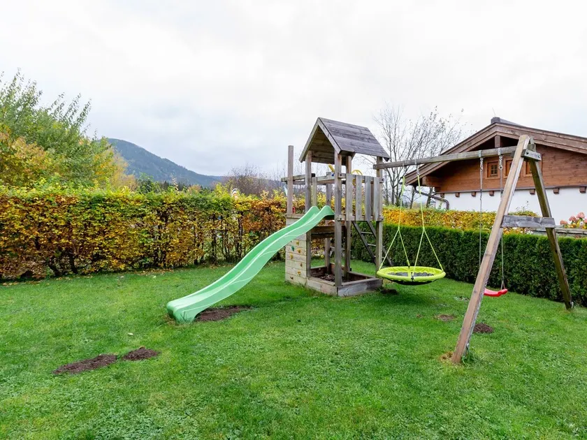 Spacious Apartment in Saalfelden With Terrace - Image 1