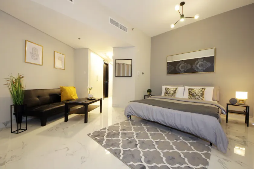 Signature Holiday Homes-Luxury 1 Bedroom Apartment, Dubai South Near to Expo 2021 - Image 1