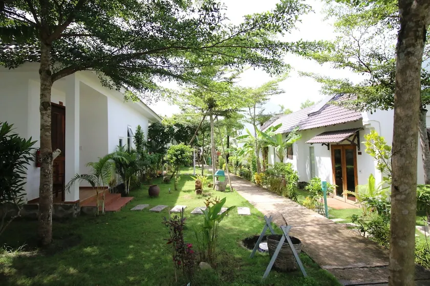 White Lotus Resort - Image 1