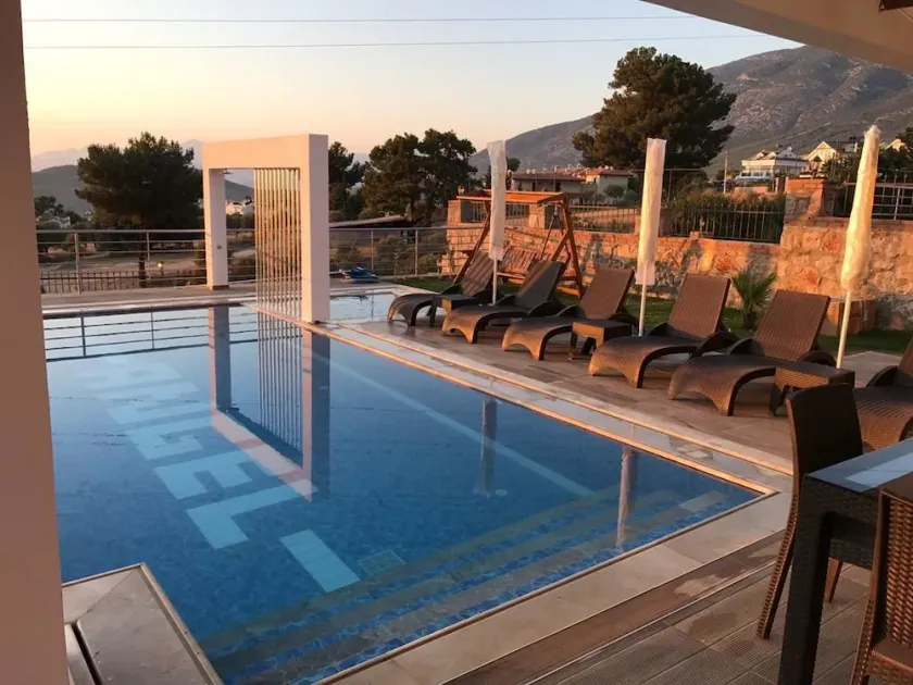 Villa Sunset - Image 1