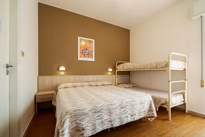 Hotel Susanna - Image 1