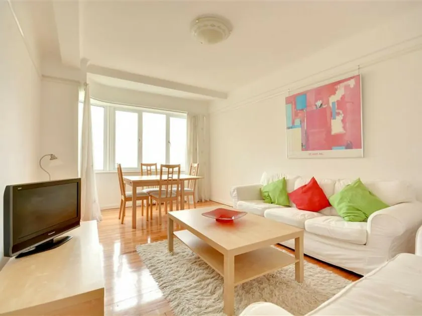 This Seafront Forth Floor Apartment Allows for Fantastic Seaviews From the Balcony - Image 1