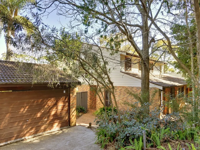 Barefoot Beach House, 24 Essendene Road - Image 1