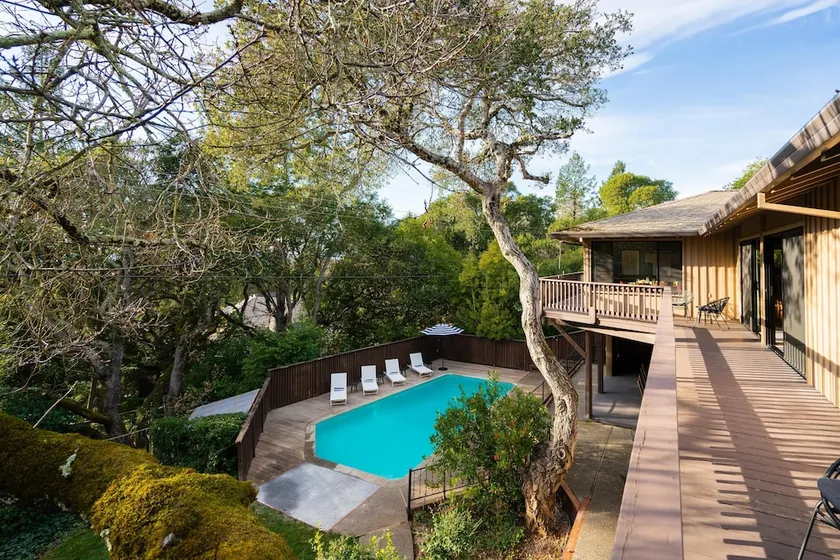 Rivendell Spacious Home w Pool Arcade Games & Expansive Patio - Image 1
