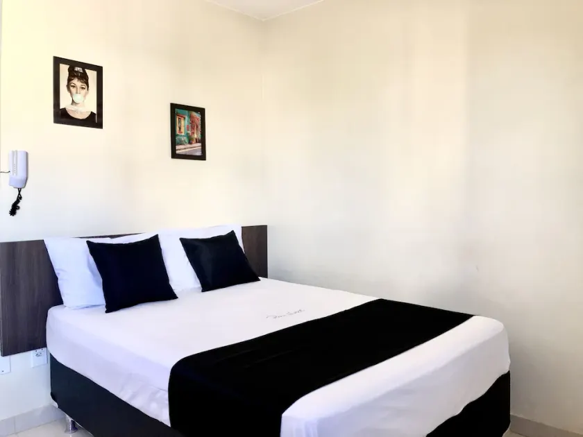 Paris Hotel - Image 1