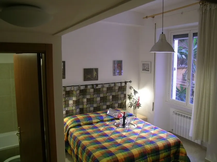 Vatican Bed & Breakfast - Image 1