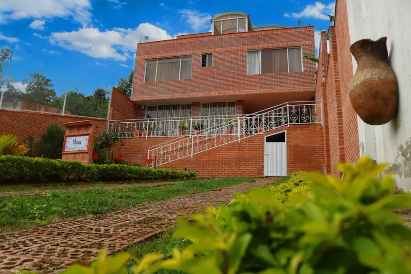 Vittorio Casa Hotel - Image 1