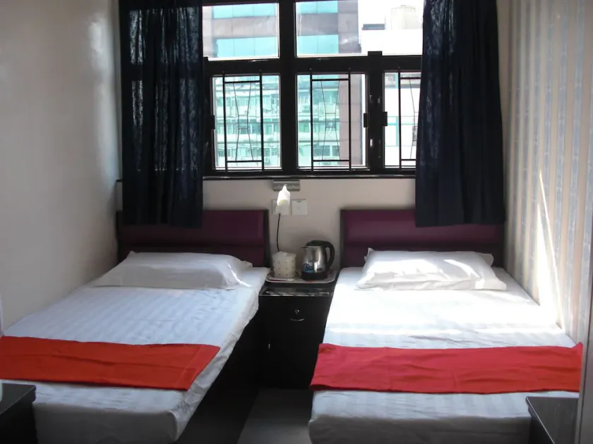 Dynasty Commercial Hotel - Image 1