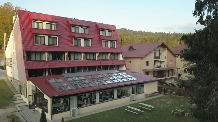 Zada Hotel - Image 1