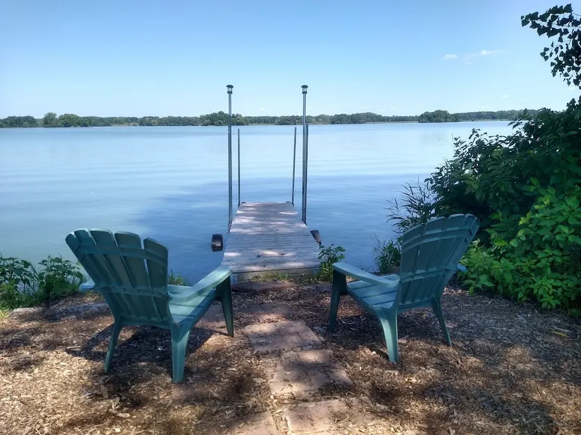 Mcmallard Vacation Lakefront 4 Bedroom Duplex - Image 1