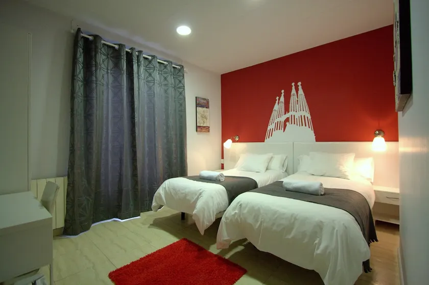 Hostel Artistic Barcelona - Image 1