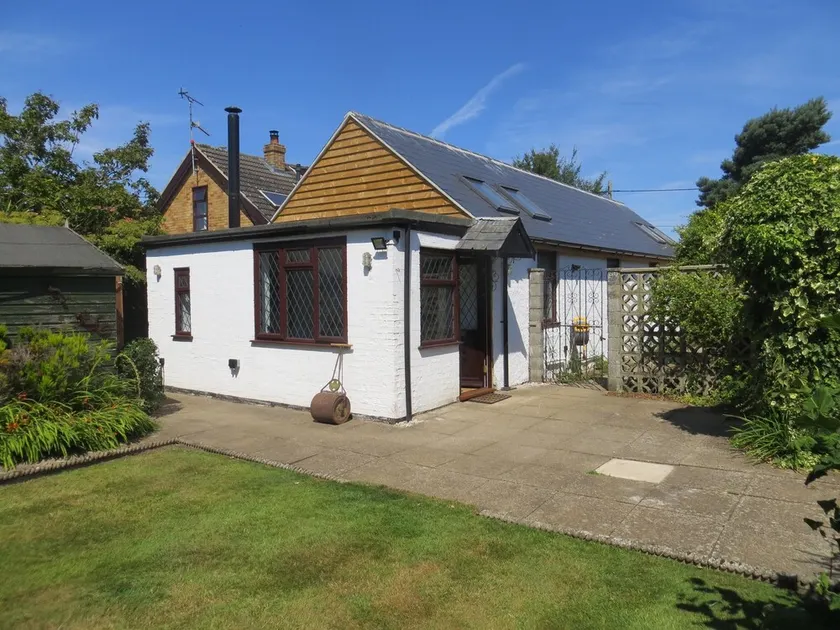 Willow Cottage - Image 1