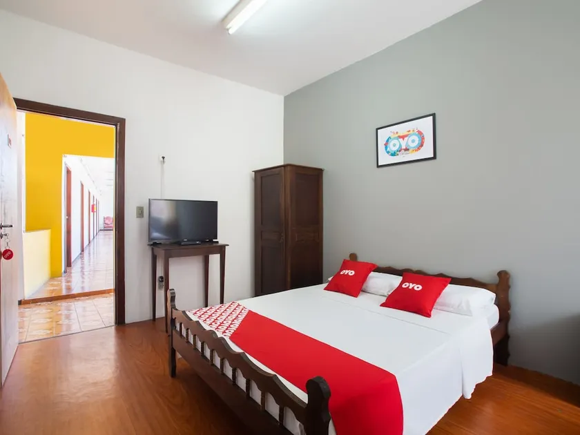 Hotel Trocadero - Image 1