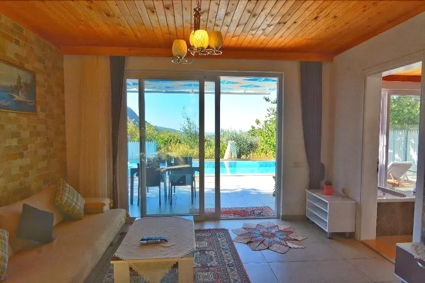 Villa Labne 2 - Image 1