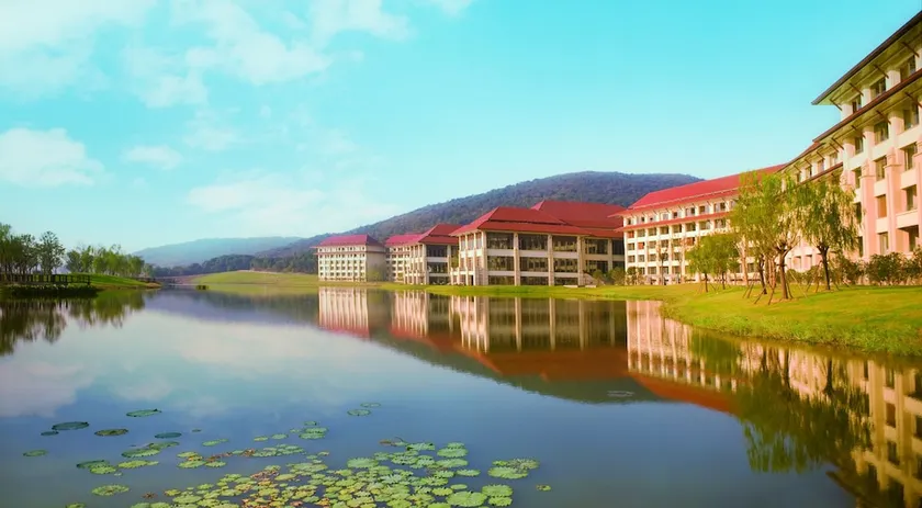 Toaytt Hotel & Resorts - Image 1