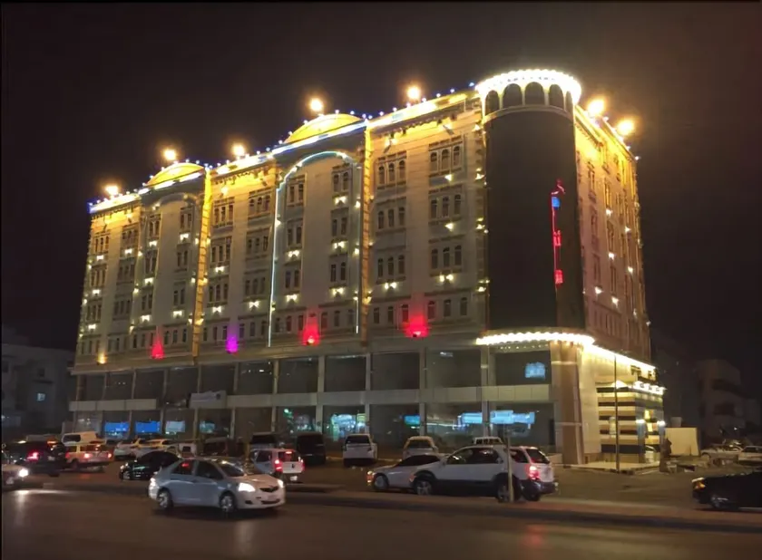 Wajan Hotel - Image 1