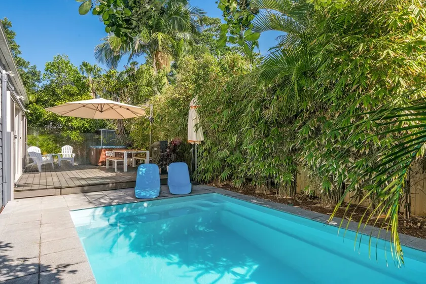 Aaloka Bay - Image 1