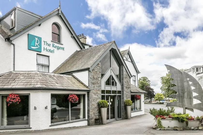 Regent by the Lake Hotel - Image 1