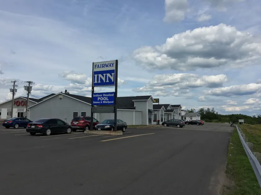 Fairway Inn Sussex - Image 1