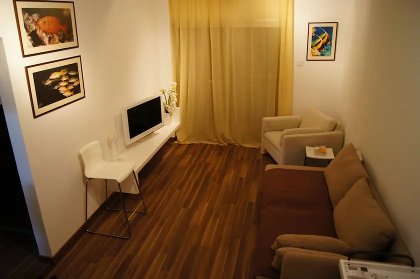 City Center Apartment - Image 1