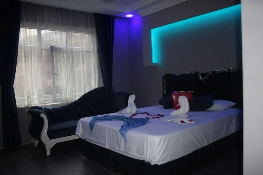 Best In Deniz - Image 1