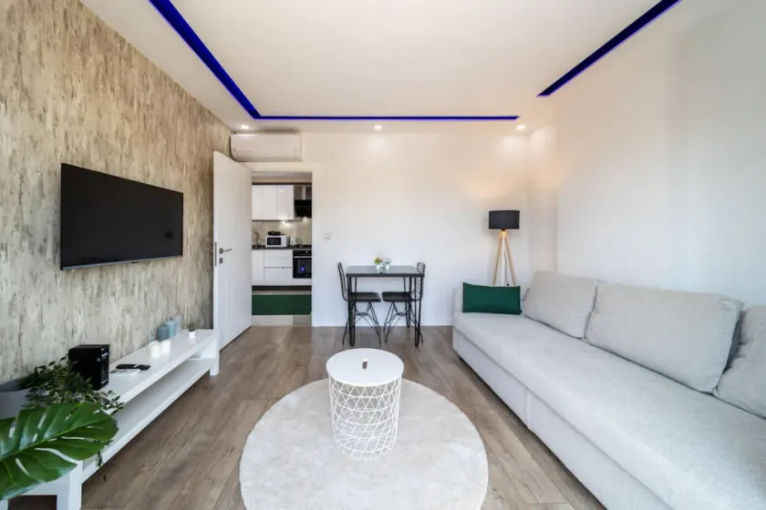 Modern and Central Home Near Beach in the Heart of Antalya - Image 1