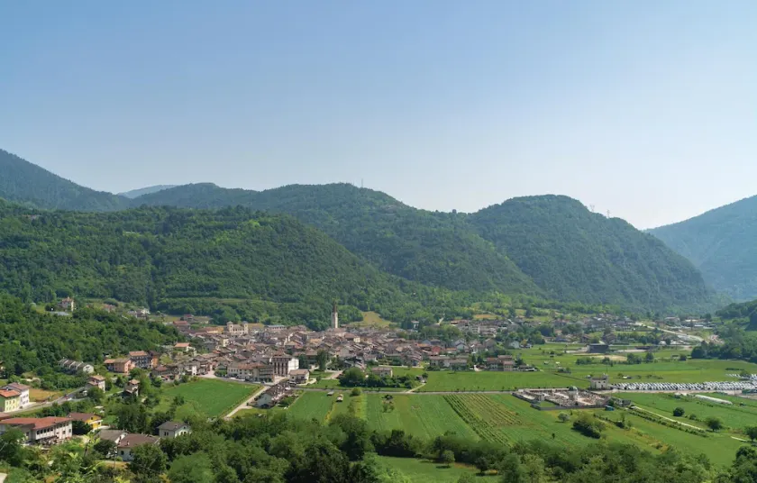 Awesome Apartment in Arsiè With 3 Bedrooms - Image 1