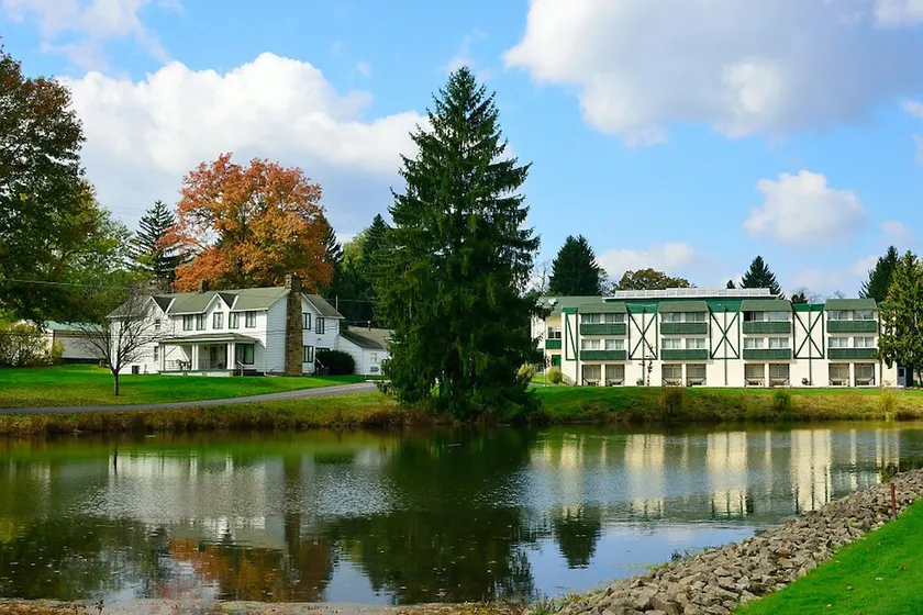 Conley Resort Butler - Image 1