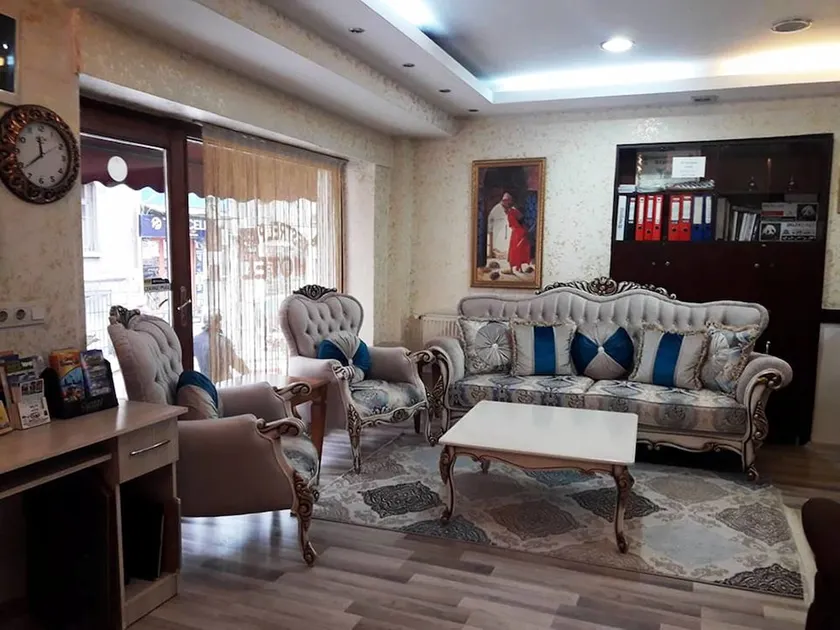 Tiyatro Hotel Oldcity - Image 1