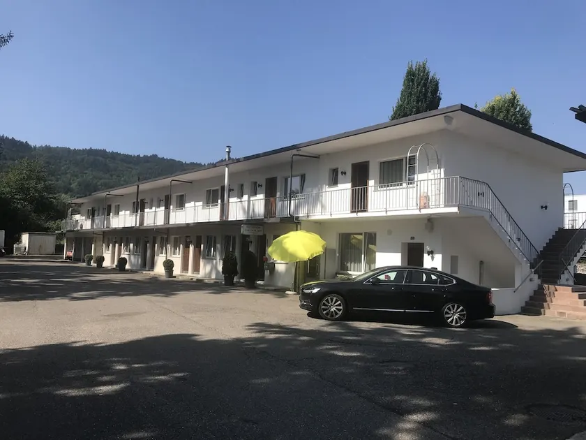 Motel City - Image 1