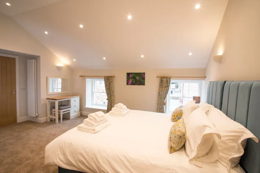 Accessible Apartment in a Newly Converted Victorian Stables - Image 1