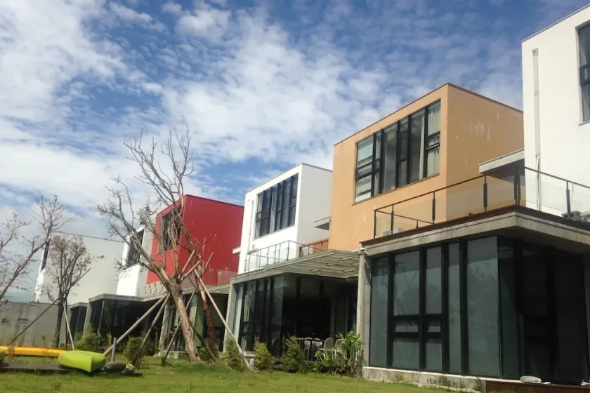 Island Bed and Breakfast - Image 1