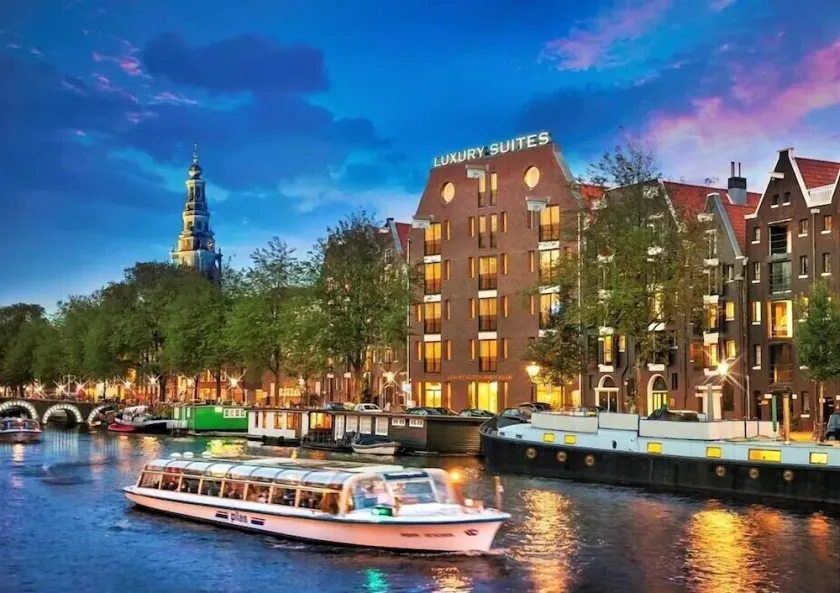 Luxury Suites Amsterdam - Image 1