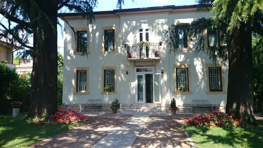 Villa dei Pini Bed & Breakfast - Image 1