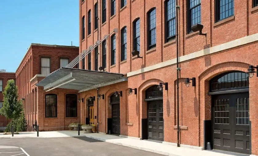 Global Luxury Suites At The Mill - Image 1