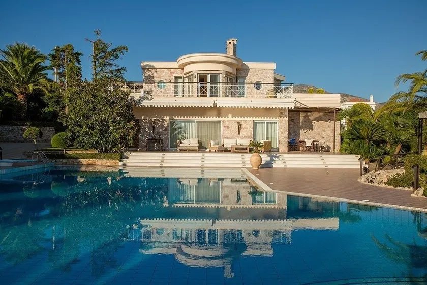Beautiful pool Villa Sparta in Lagonissi, Athens - Image 1