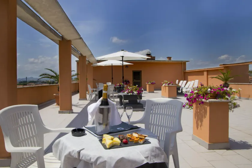 Solarium - Image 1
