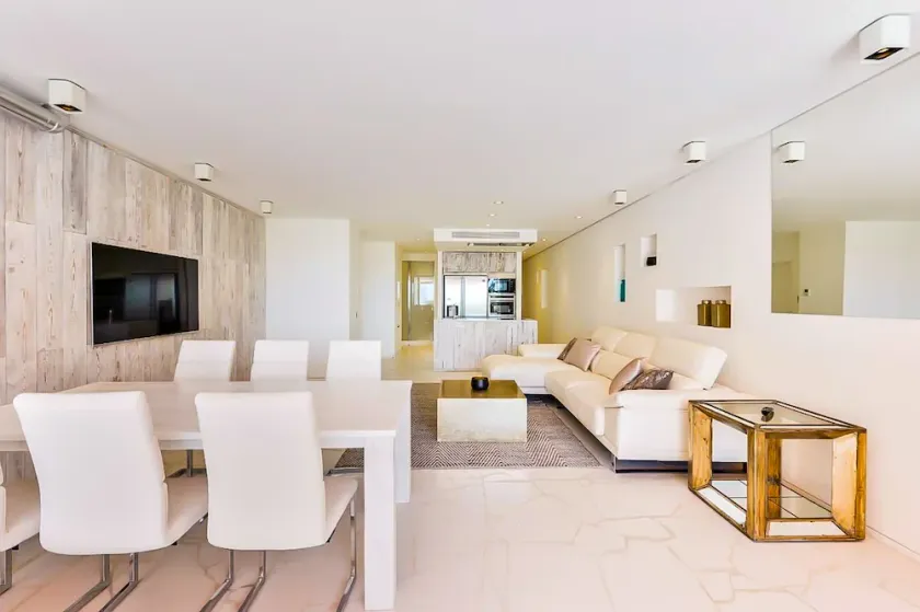 Las Boas Luxury Apartment - Image 1