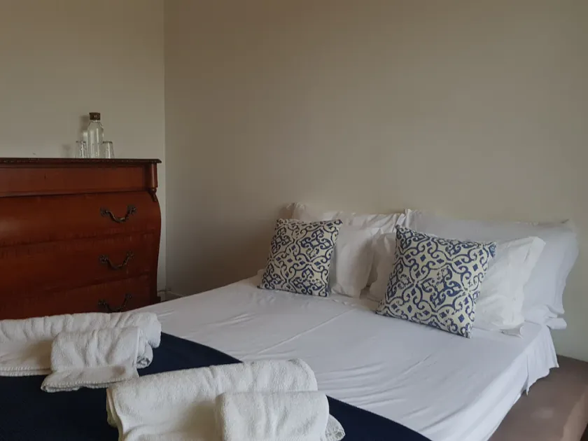 Olaias Guesthouse - Image 1