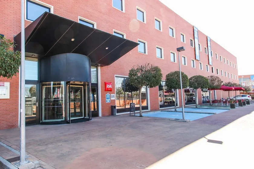 Hotel ibis Madrid Arganda - Image 1